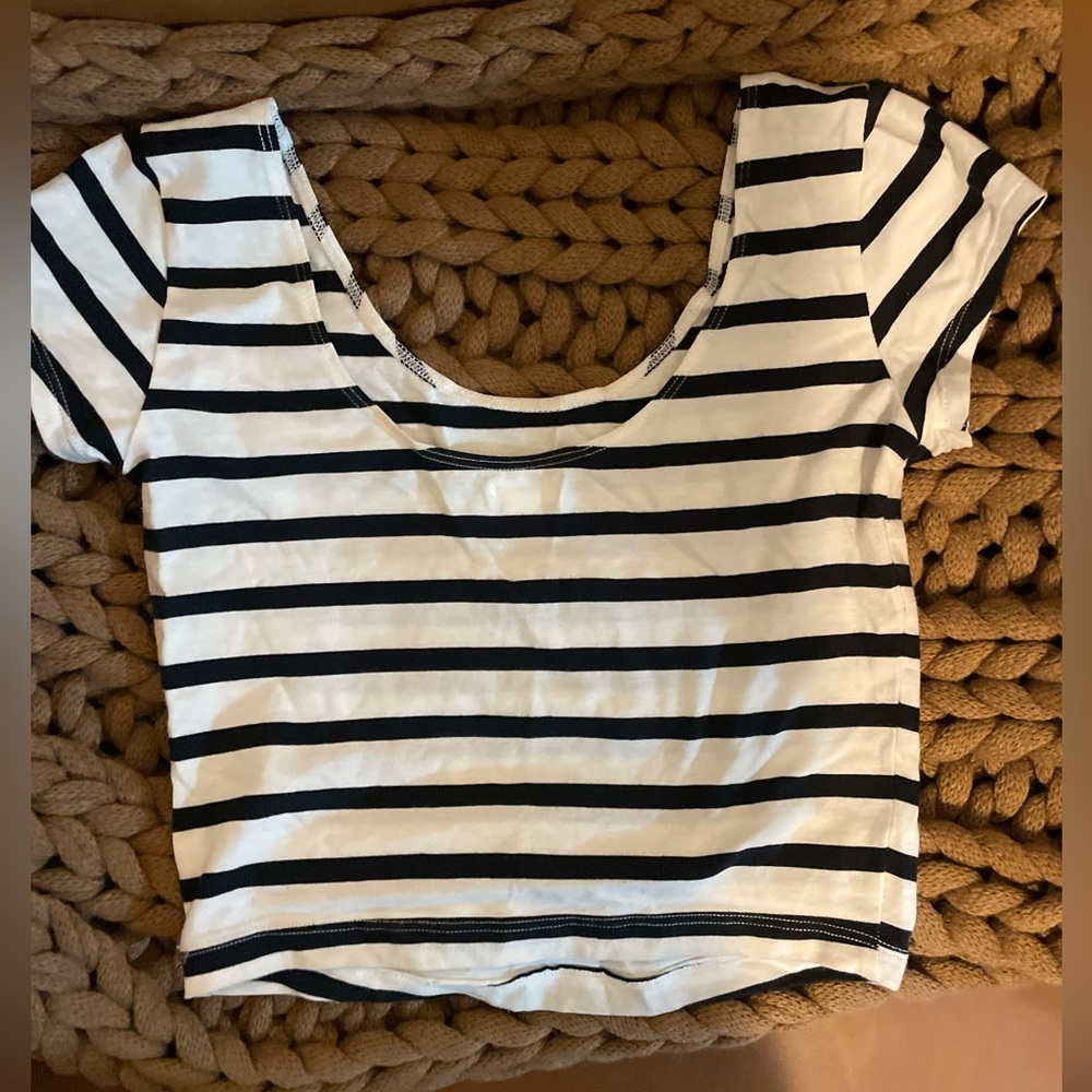 H&M Classic Crop Top.